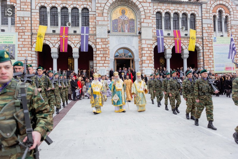 Δημητριάδος Ιγνάτιος: «Ο Άγιος Νικόλαος να φωτίζει τους ηγέτες μας» – Λαμπρός ο εορτασμός του Πολιούχου του Βόλου