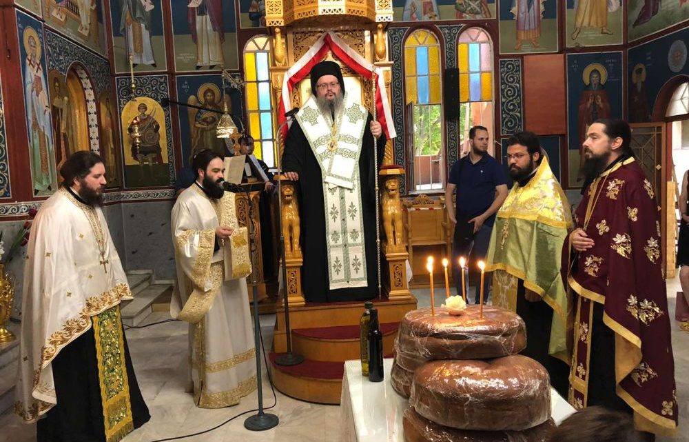 Εσπερινός Στον Ι. Ν. Αγίων Κωνσταντίνου Και Ελένης Αμπελώνος